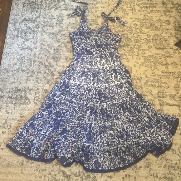 Free People Kikas Printed Midi Dress in Blue and White Floral - Picture 4 of 11